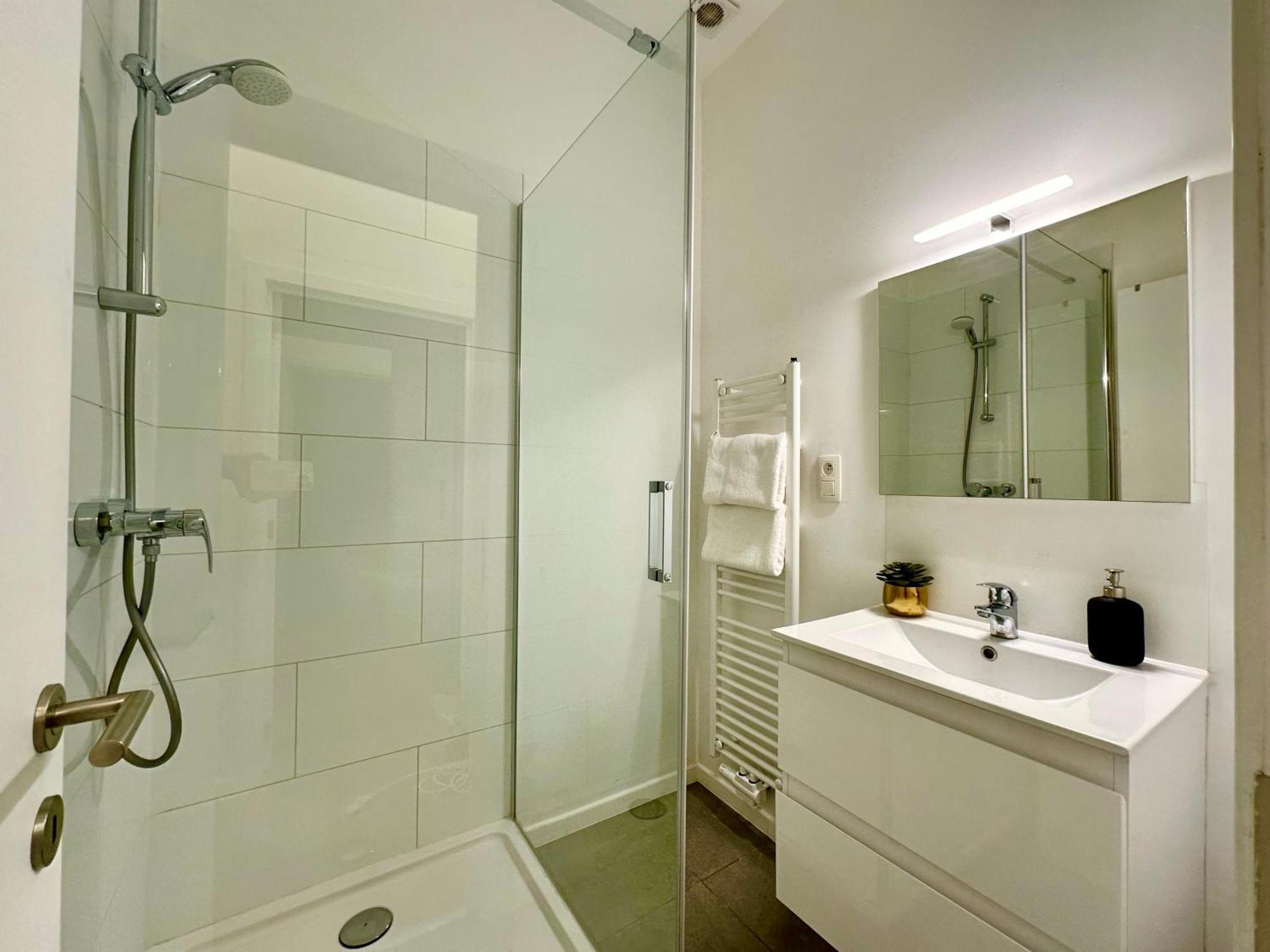 Luxury Suites Mons By Rikas Hotels Exterior foto