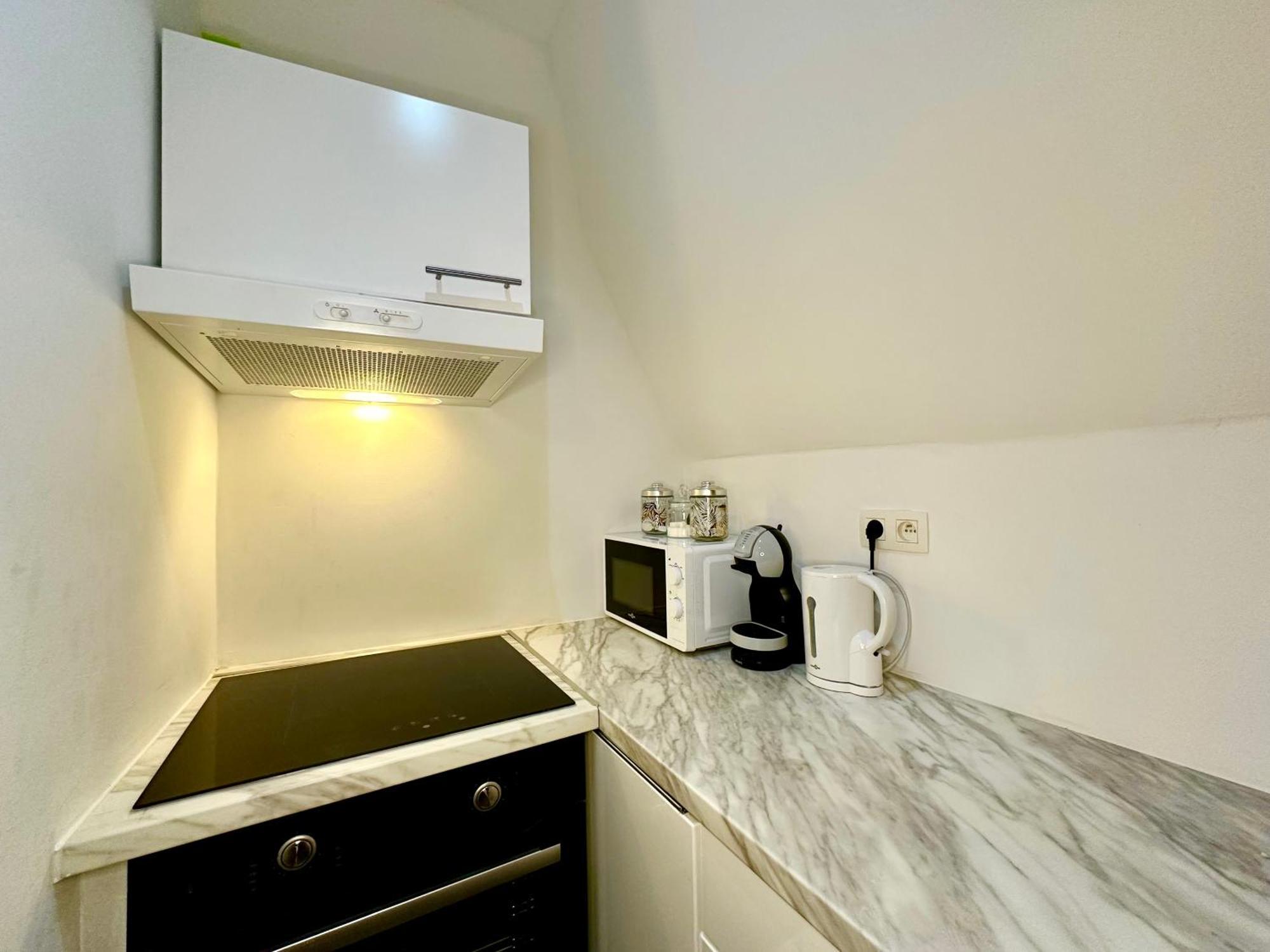 Luxury Suites Mons By Rikas Hotels Exterior foto