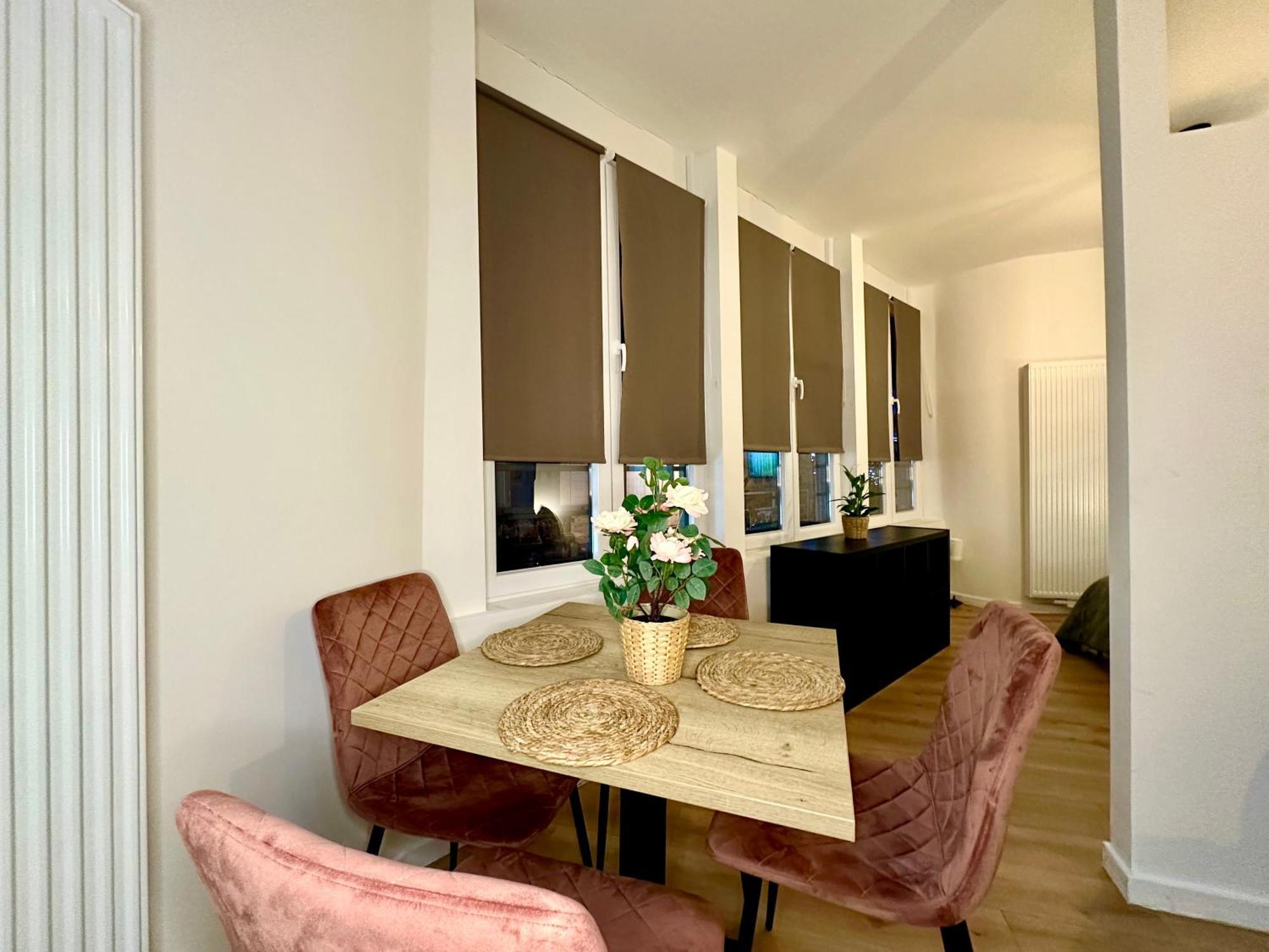 Luxury Suites Mons By Rikas Hotels Exterior foto